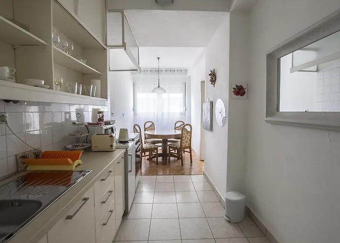 Jelena Apartment Lägenhet Split